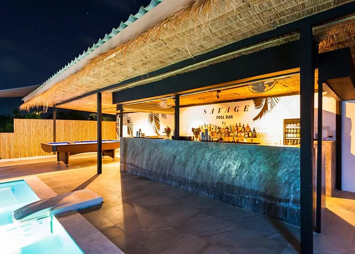Savage Hostel Koh Tao